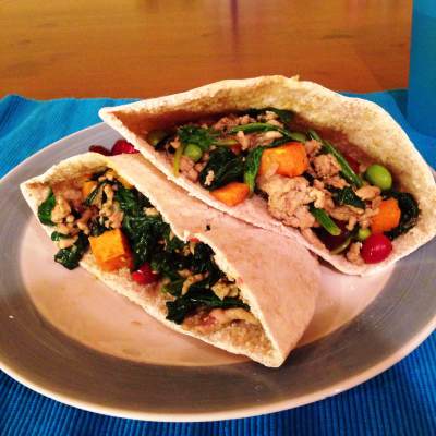 These turkey and sweet potato pita pockets are the perfect healthy dinner filled with lots of superfoods. I need more of these healthy meals!